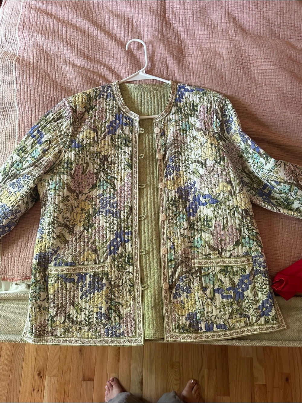 Floral reversible Quilted Lightweight Jacket in multi color